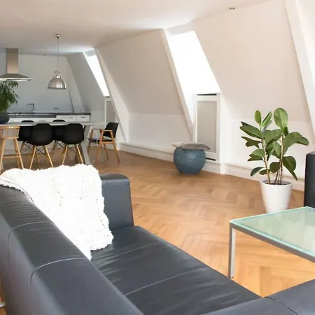 Apartment Bright Canal