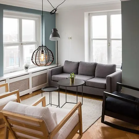 Bright Canal Apartment Gouda