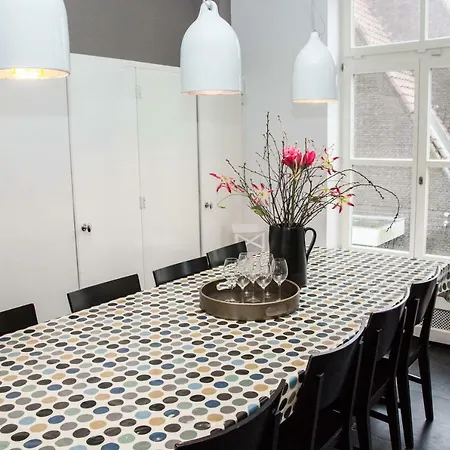 Bright Canal Apartment Gouda