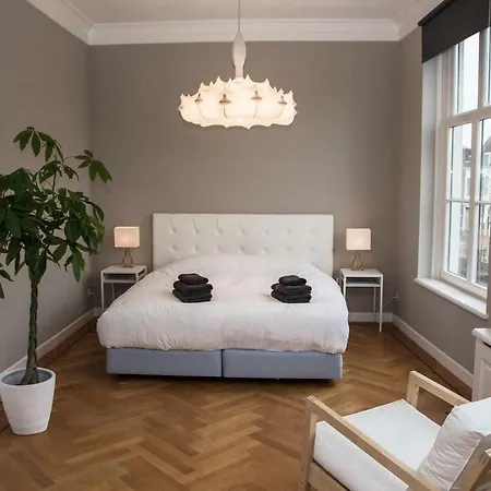 Apartment Bright Canal